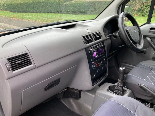 Used Ford Transit Connect 2005 for sale - 76255172: Photo 17