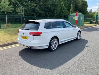 Used Volkswagen Passat 2019 for sale - 79048203: Photo