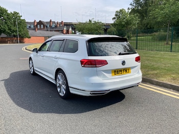 Used Volkswagen Passat 2019 for sale - 79048203: Photo