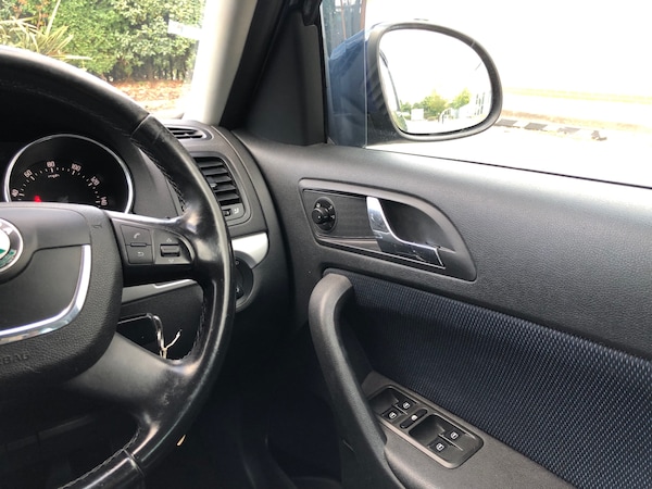 Used Skoda Yeti 2012 for sale - 75160530: Photo 21