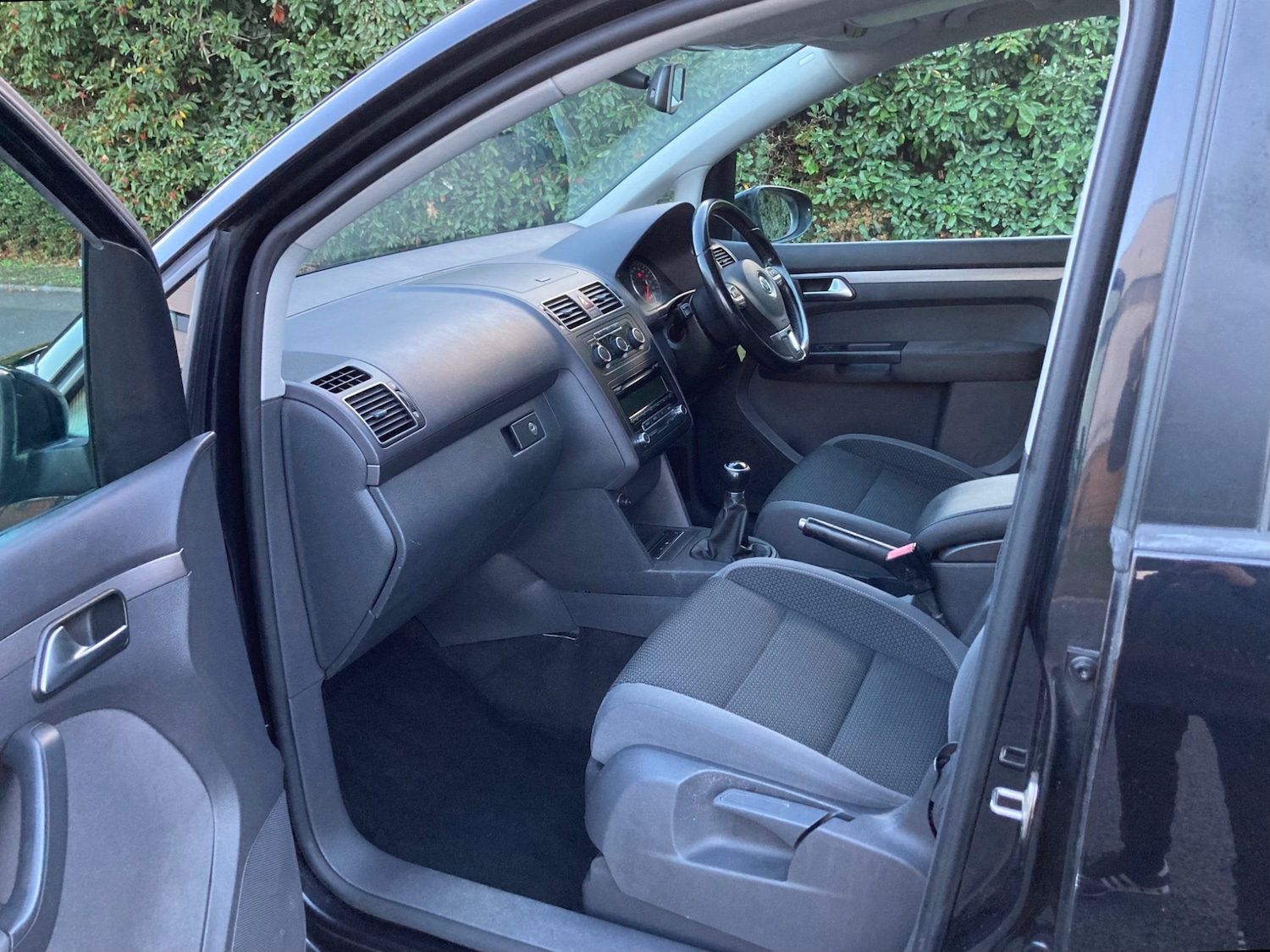 Used Volkswagen Touran 2011 for sale - 76187329: Photo 13