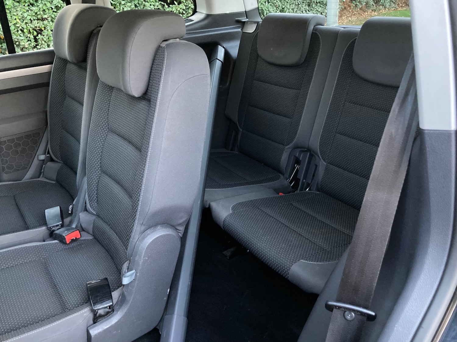 Used Volkswagen Touran 2011 for sale - 76187329: Photo 17