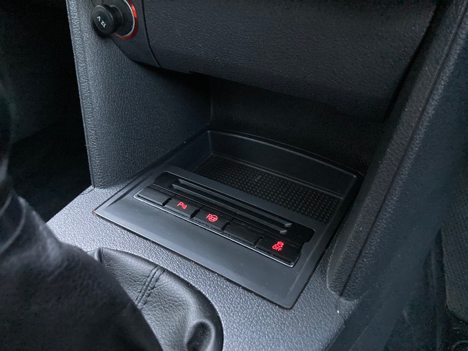 Used Volkswagen Touran 2011 for sale - 76187329: Photo 23