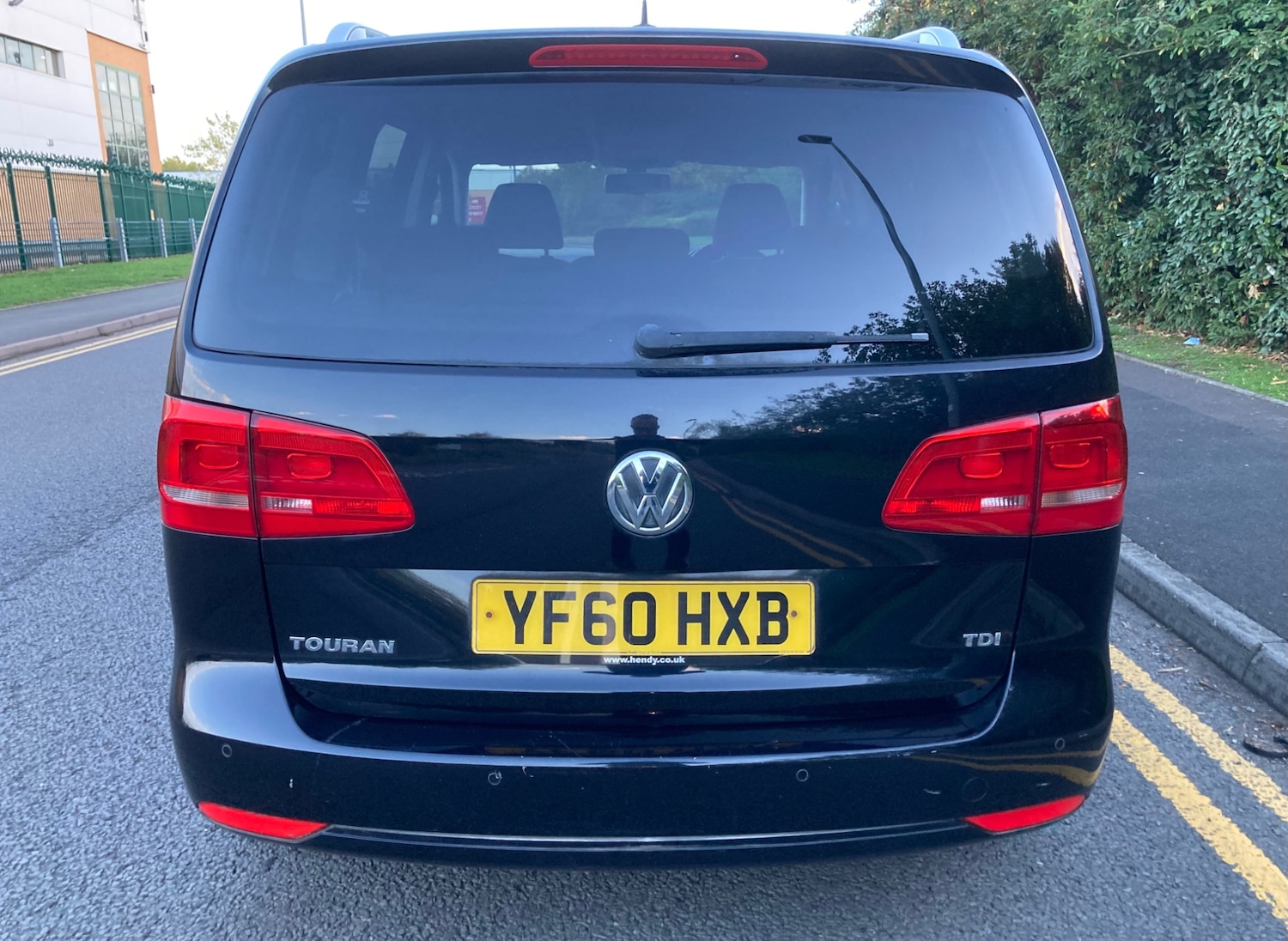 Used Volkswagen Touran 2011 for sale - 76187329: Photo 7