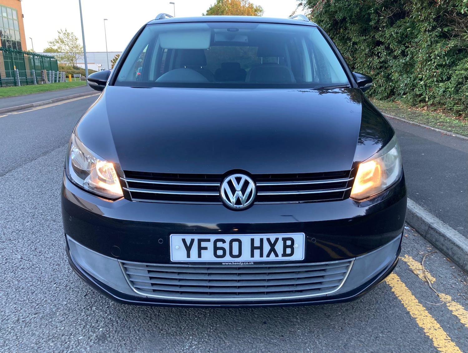 Used Volkswagen Touran 2011 for sale - 76187329: Photo 8