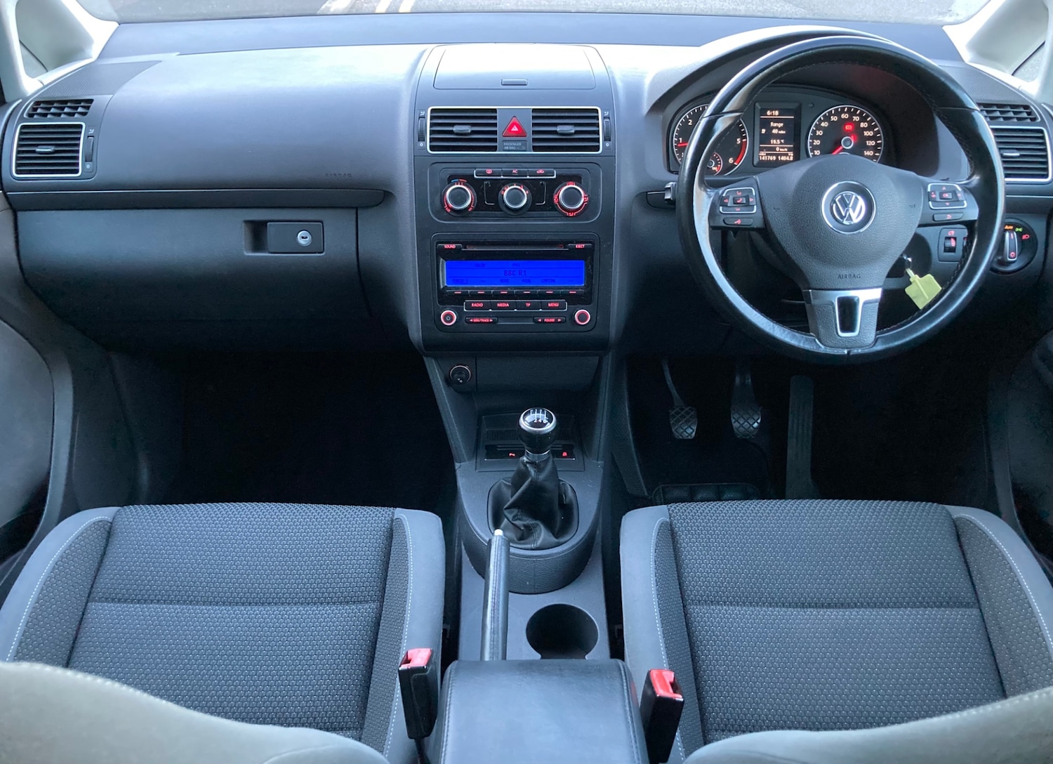 Used Volkswagen Touran 2011 for sale - 76187329: Photo 9