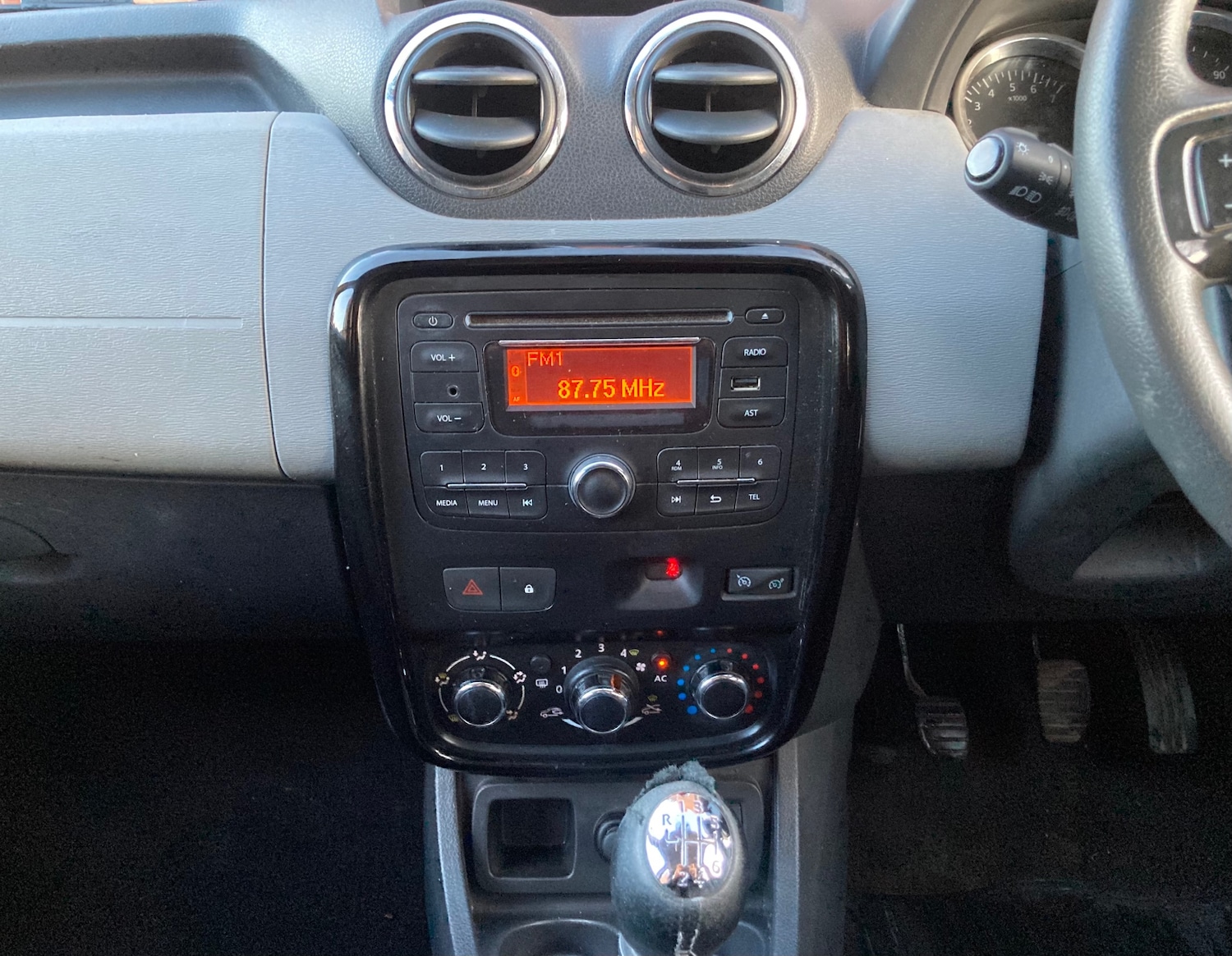 Used Dacia Duster 2014 for sale - 76940152: Photo 17