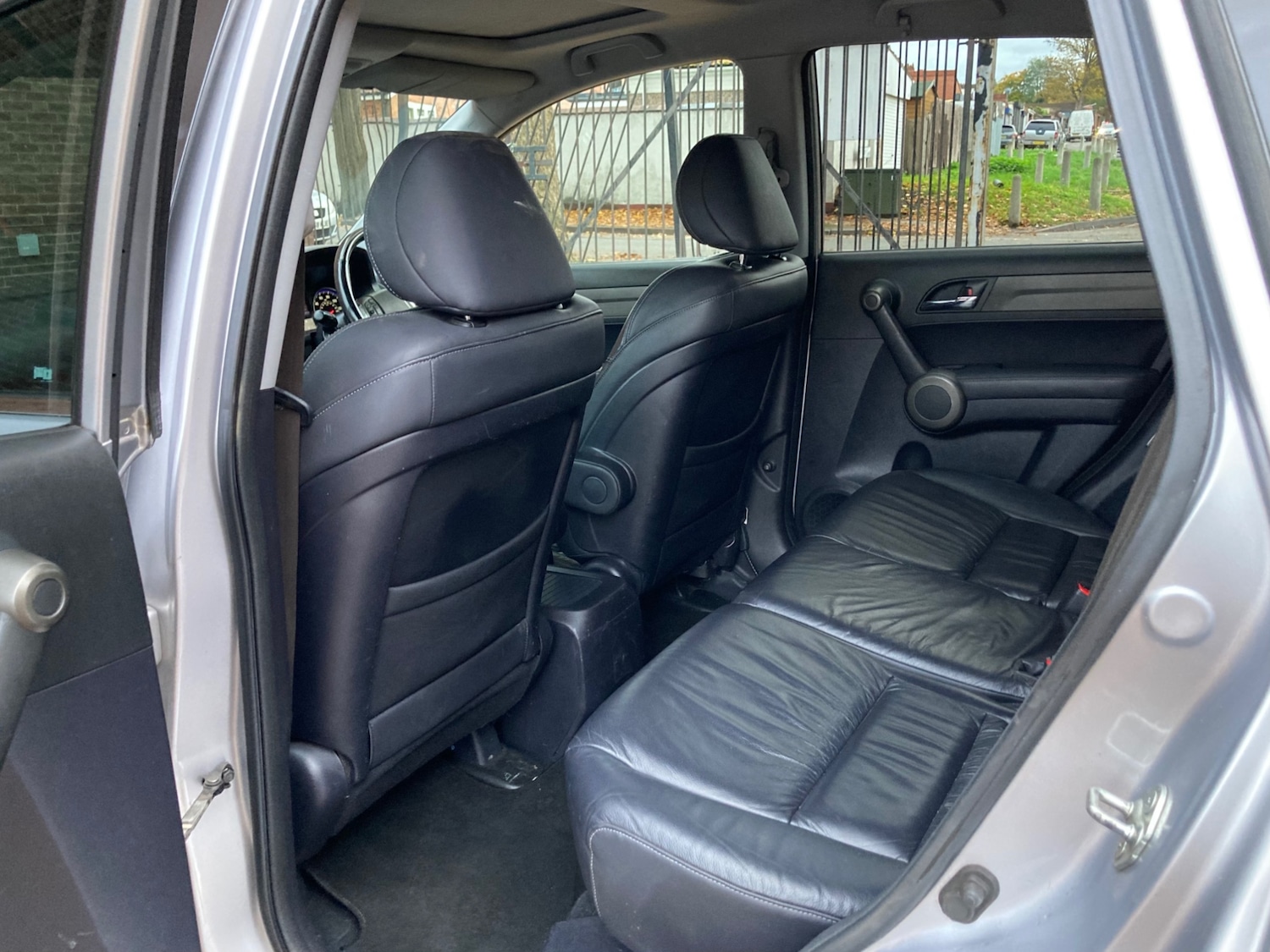 Used Honda CR-V 2010 for sale - 76347420: Photo 15