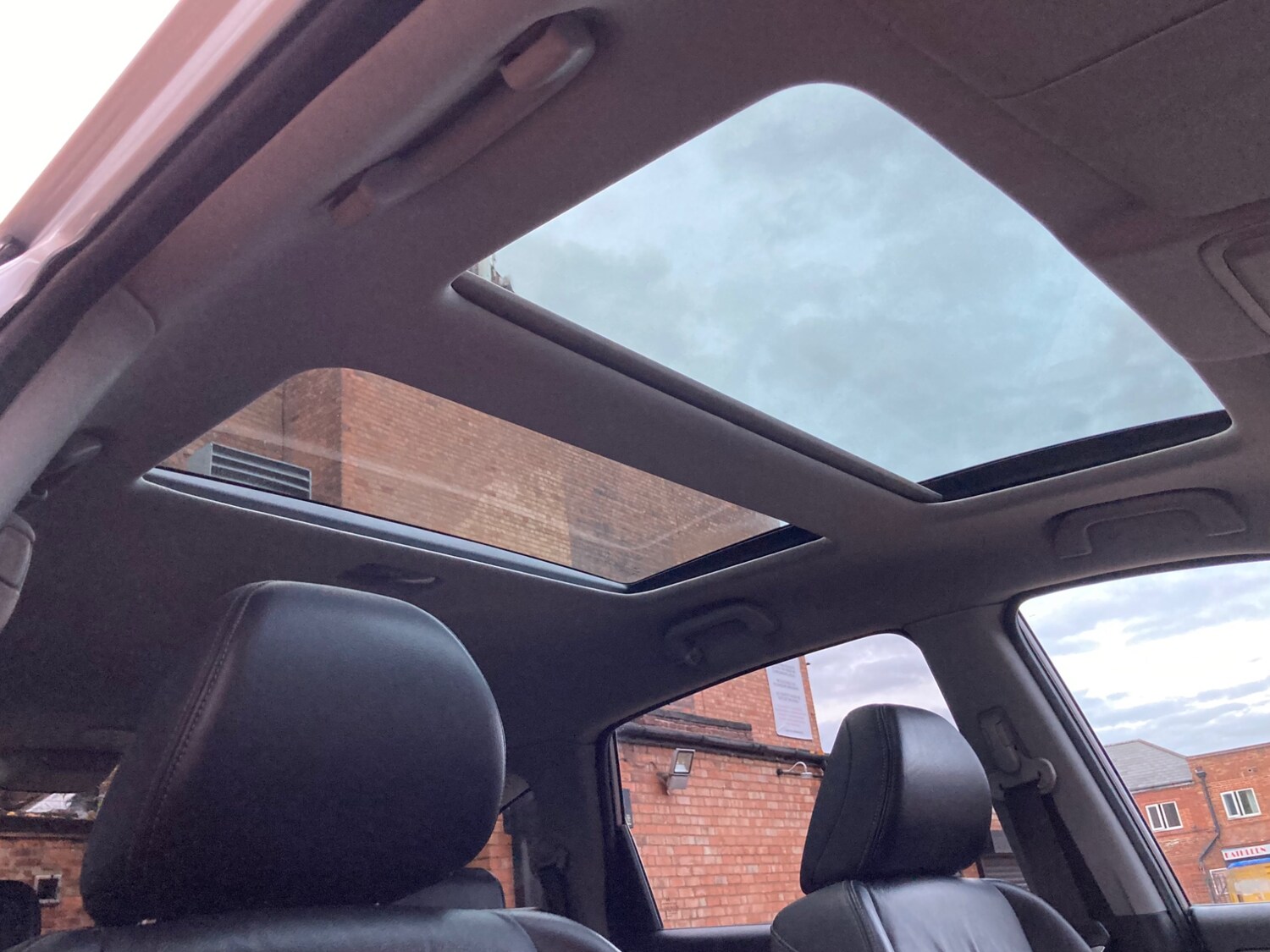 Used Honda CR-V 2010 for sale - 76347420: Photo 23