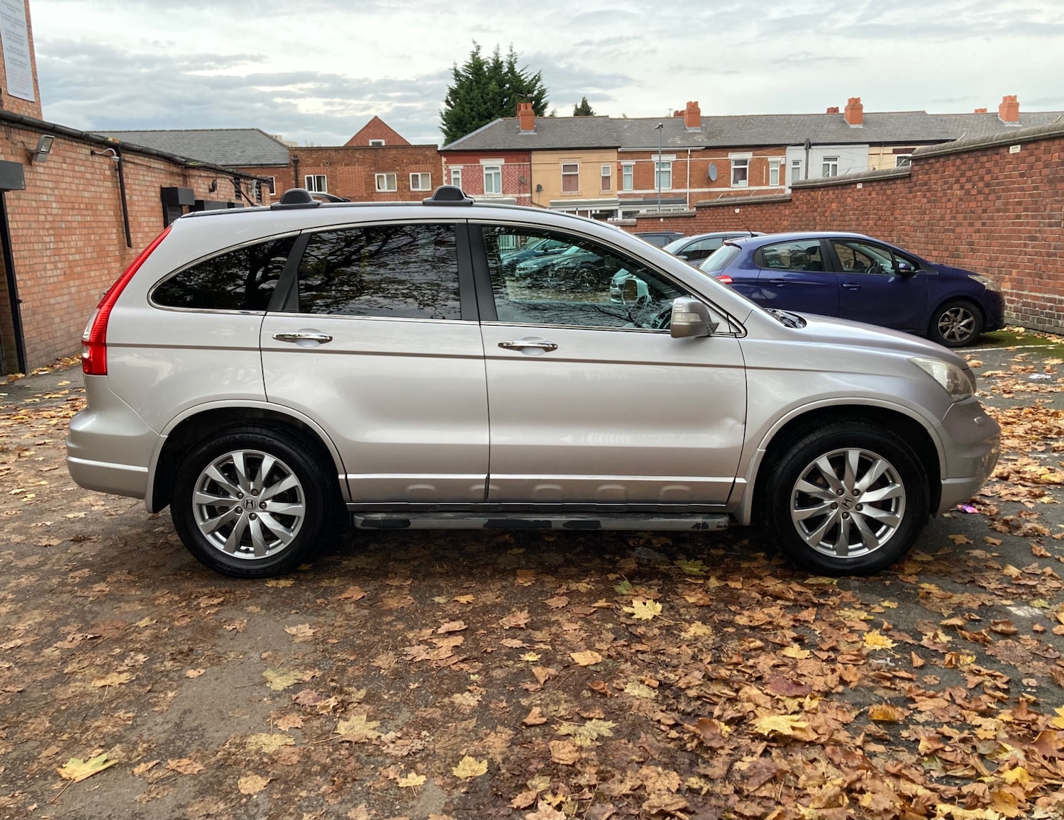 Used Honda CR-V 2010 for sale - 76347420: Photo 5