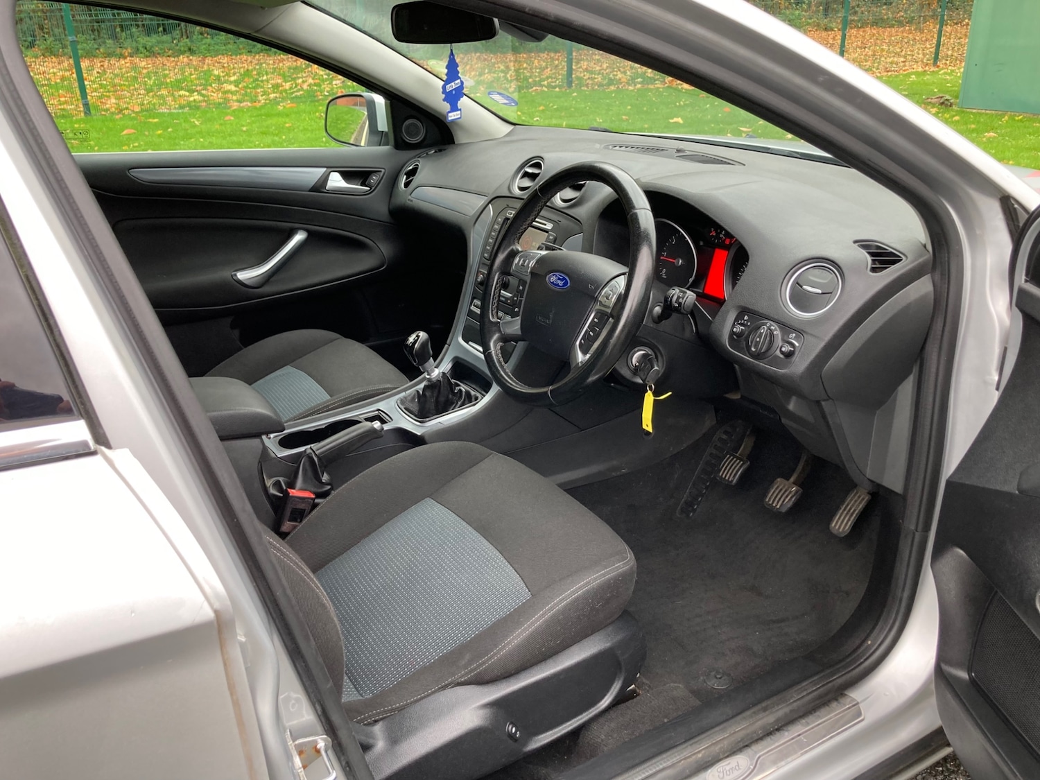 Used Ford Mondeo 2014 for sale - 76511060: Photo 12