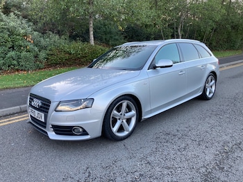 Used Audi A4 2010 for sale - 76192432: Photo 2