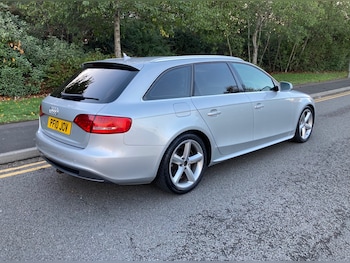 Used Audi A4 2010 for sale - 76192432: Photo 4