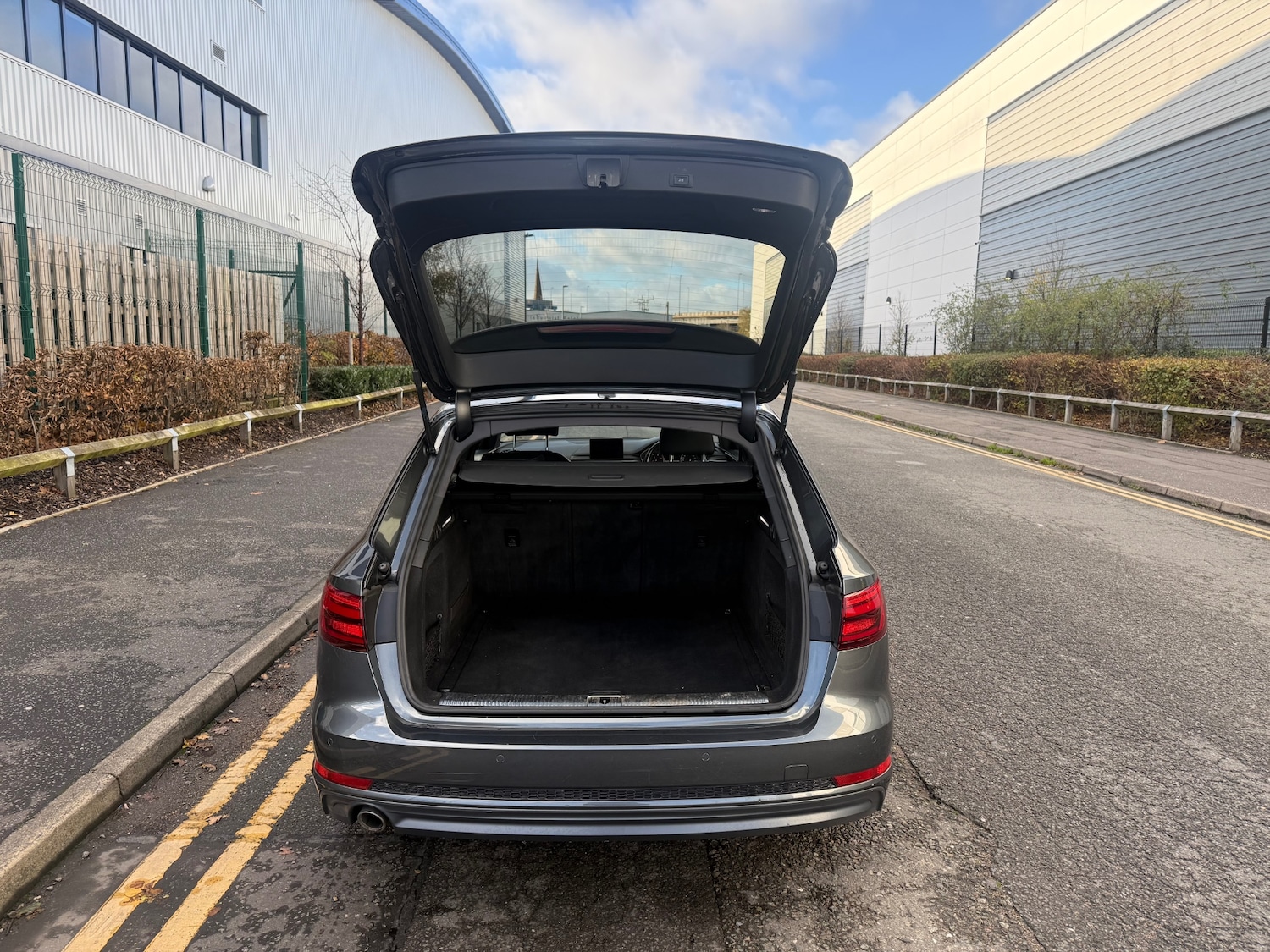 Used Audi A4 2016 for sale - 76670917: Photo 13