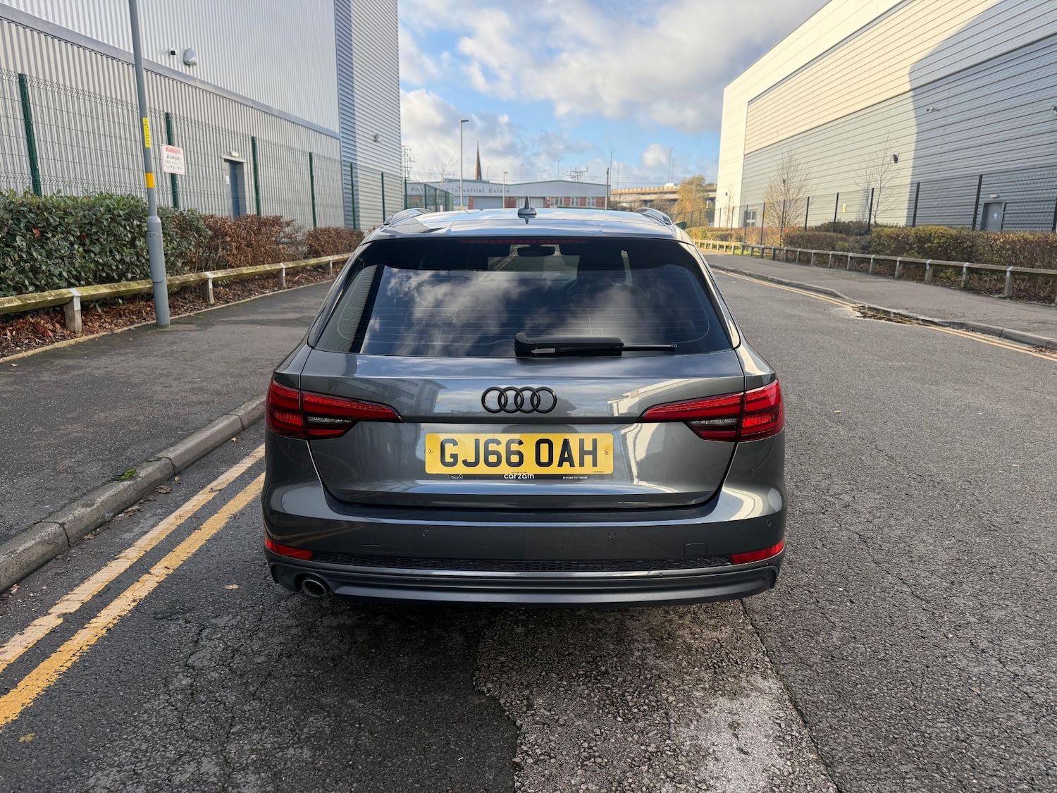 Used Audi A4 2016 for sale - 76670917: Photo 4