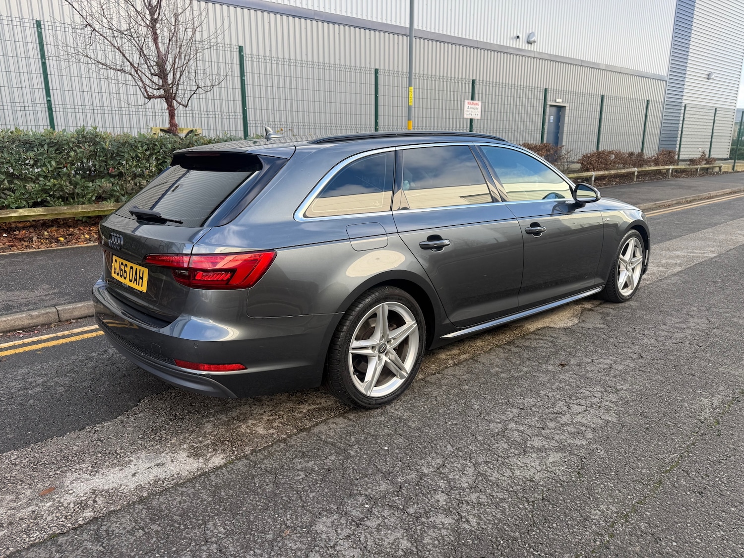 Used Audi A4 2016 for sale - 76670917: Photo 6