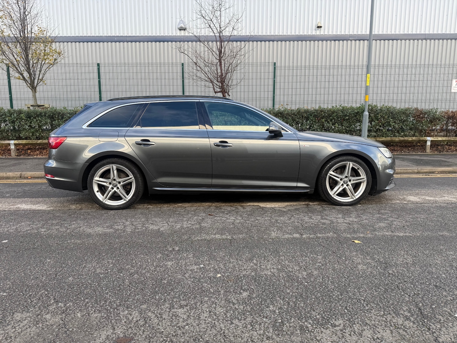 Used Audi A4 2016 for sale - 76670917: Photo 7