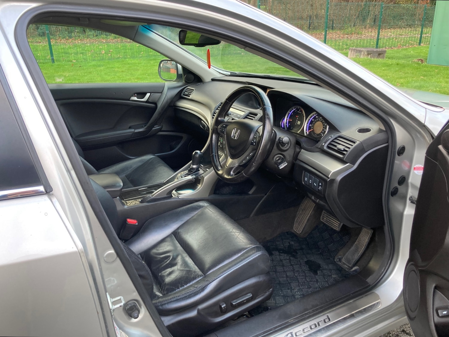 Used Honda Accord 2011 for sale - 77049121: Photo 13