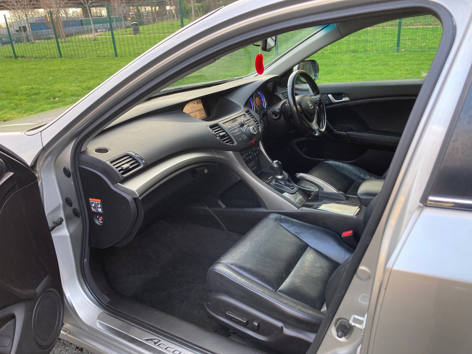 Used Honda Accord 2011 for sale - 77049121: Photo 14