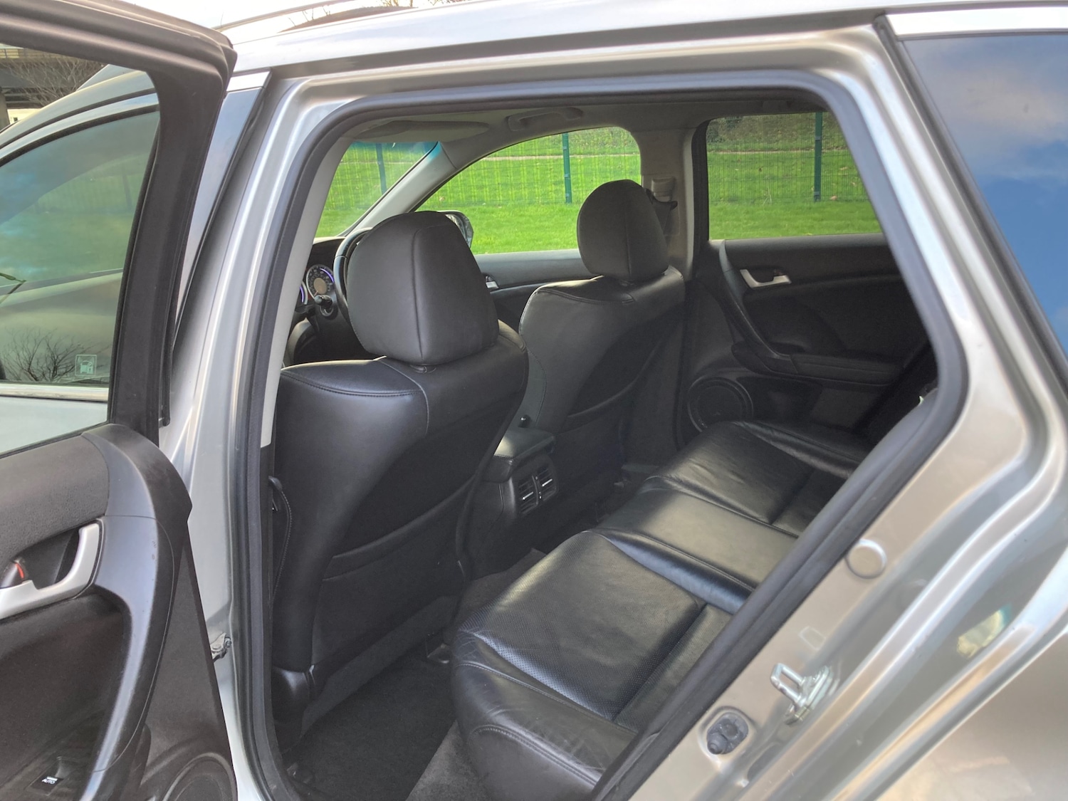 Used Honda Accord 2011 for sale - 77049121: Photo 15