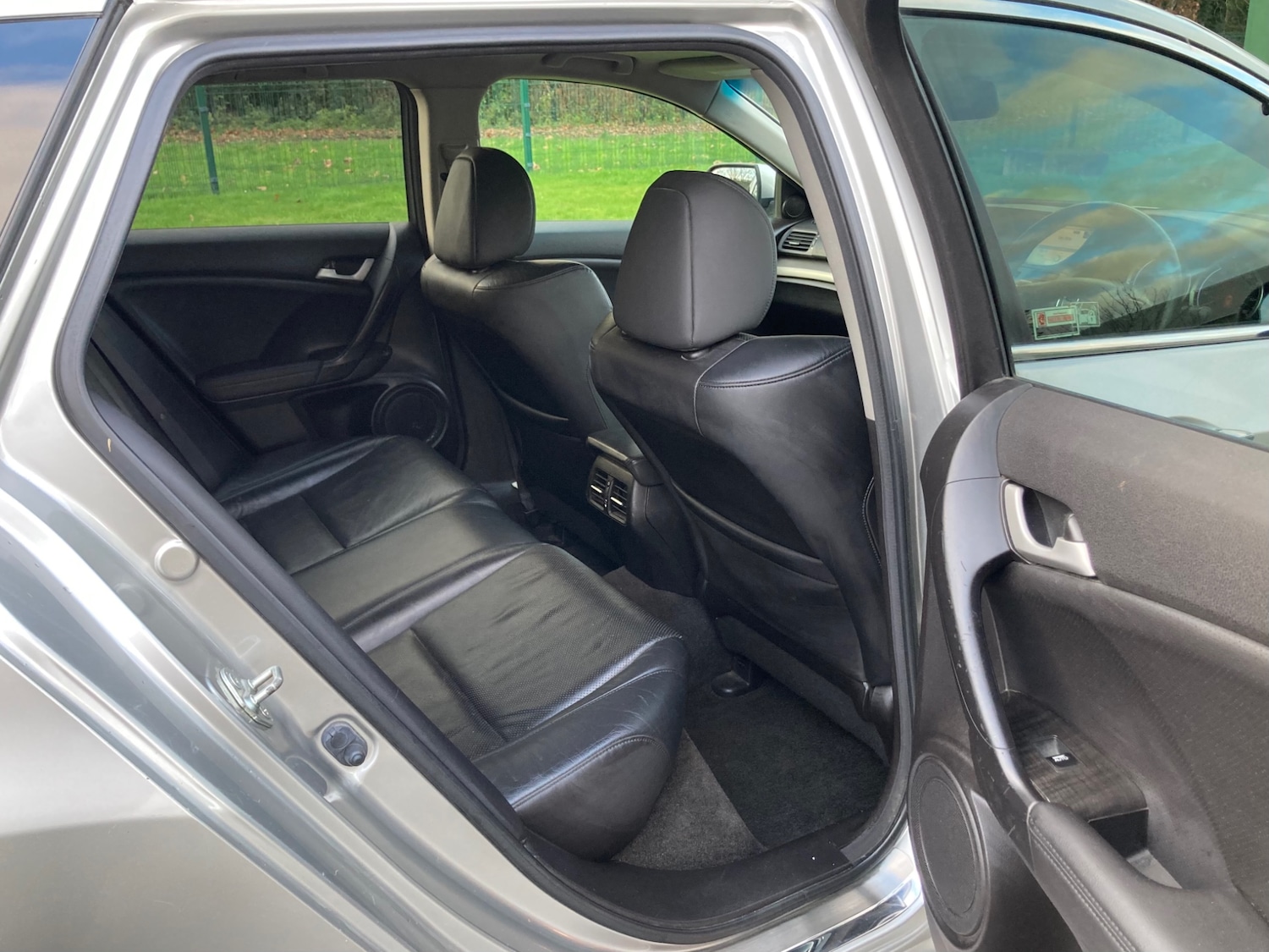 Used Honda Accord 2011 for sale - 77049121: Photo 16