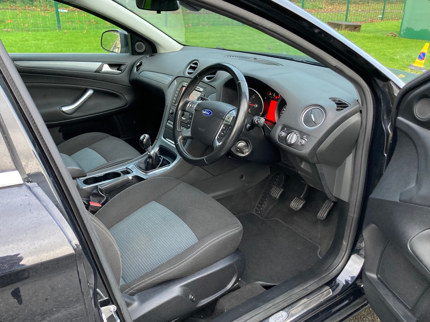 Used Ford Mondeo 2013 for sale - 76862064: Photo 12