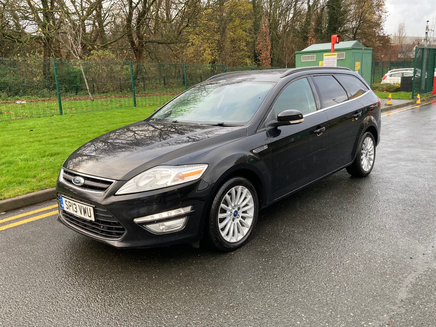 Used Ford Mondeo 2013 for sale - 76862064: Photo 2