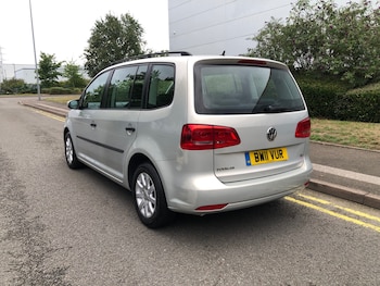 Used Volkswagen Touran 2011 for sale - 75399774: Photo
