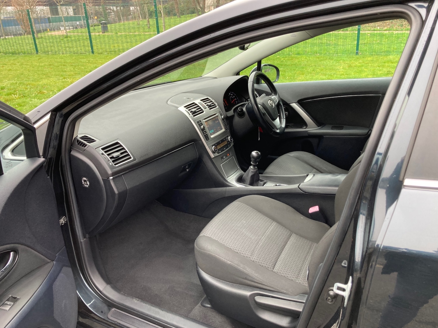 Used Toyota Avensis 2012 for sale - 77829312: Photo 13