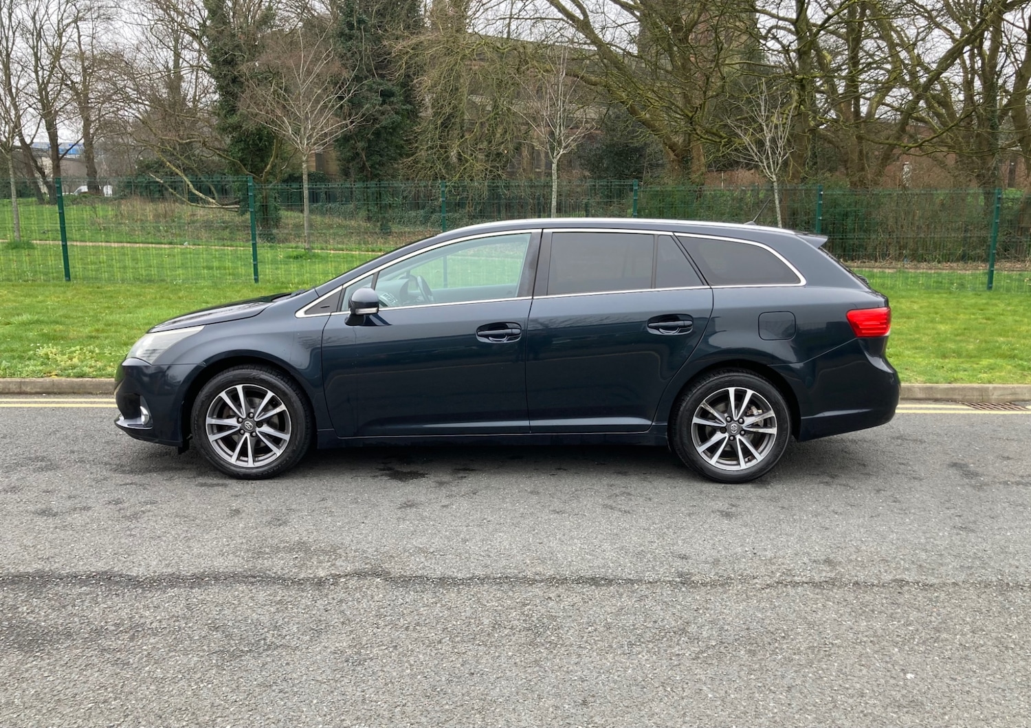 Used Toyota Avensis 2012 for sale - 77829312: Photo 6