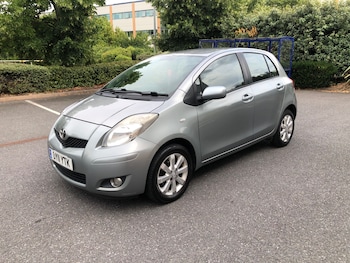 Used Toyota Yaris 2011 for sale - 75267816: Photo