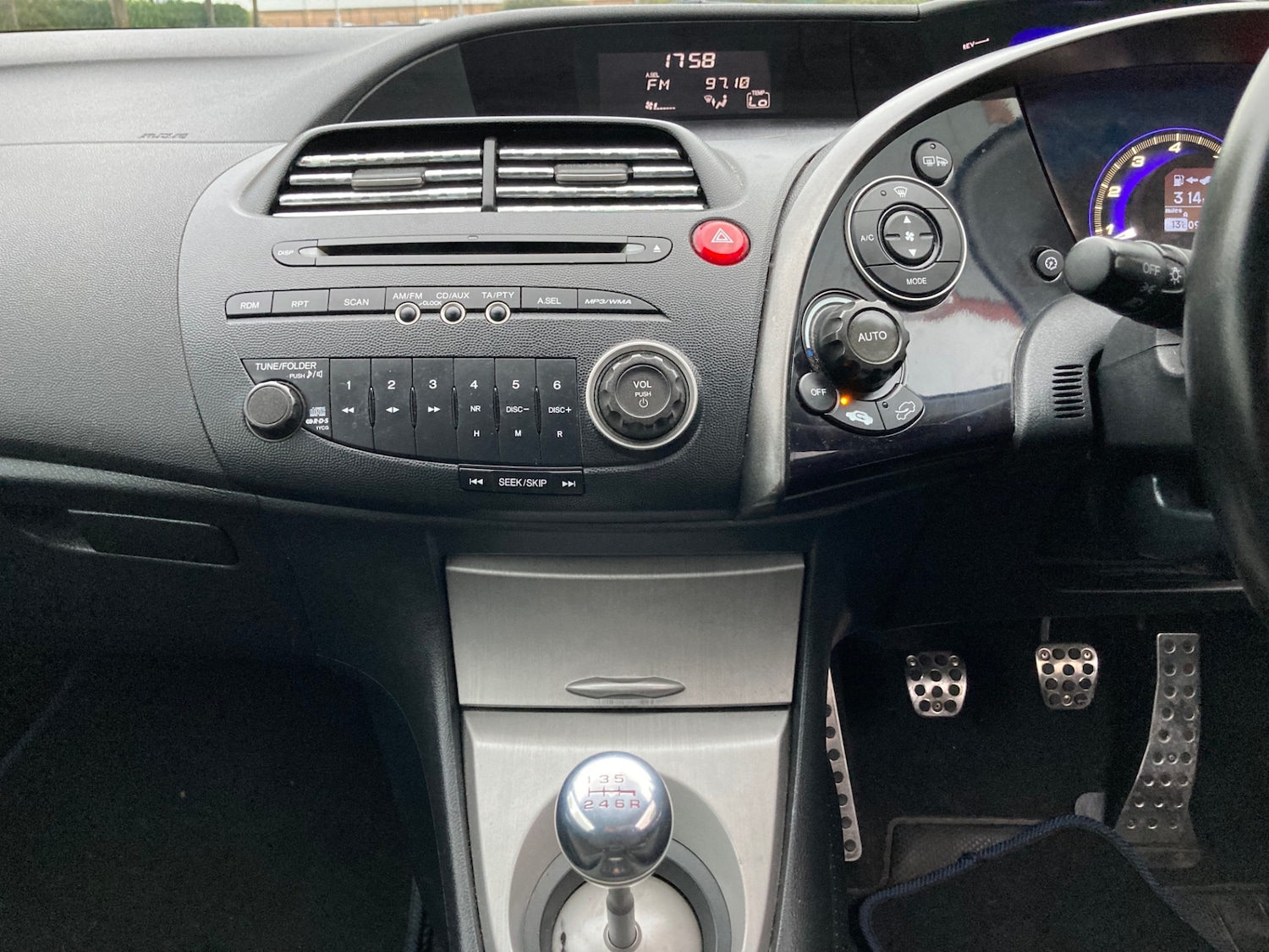 Used Honda Civic 2007 for sale - 76081550: Photo 17