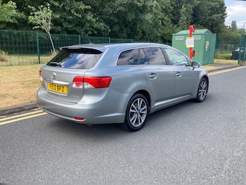 Used Toyota Avensis 2012 for sale - 79200727: Photo