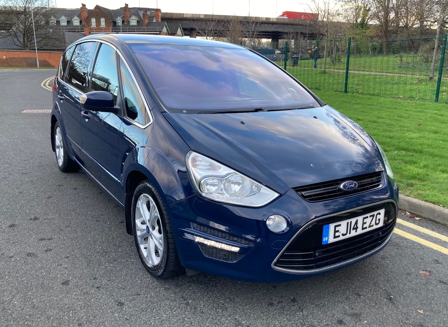 Used Ford S-Max 2014 for sale - 76618833: Photo 1