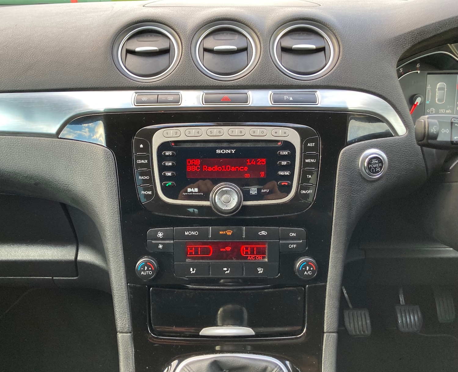 Used Ford S-Max 2014 for sale - 76618833: Photo 17