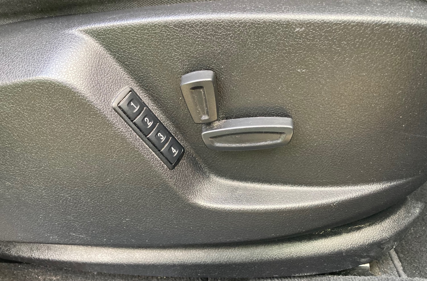 Used Ford S-Max 2014 for sale - 76618833: Photo 21