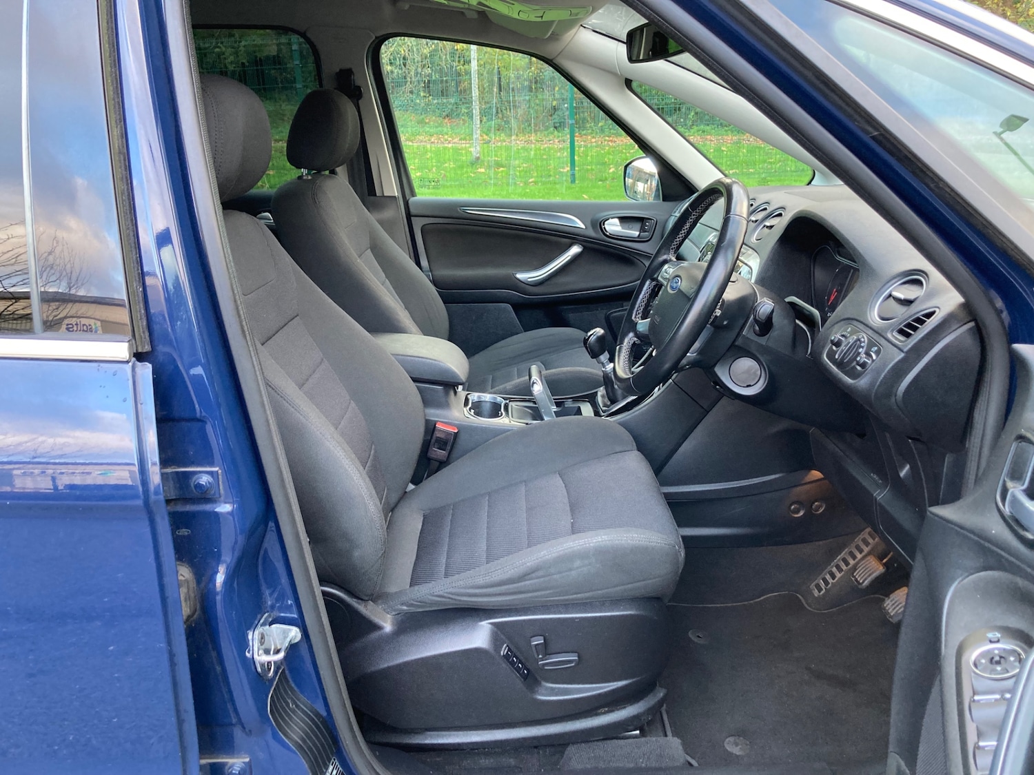 Used Ford S-Max 2014 for sale - 76618833: Photo 24