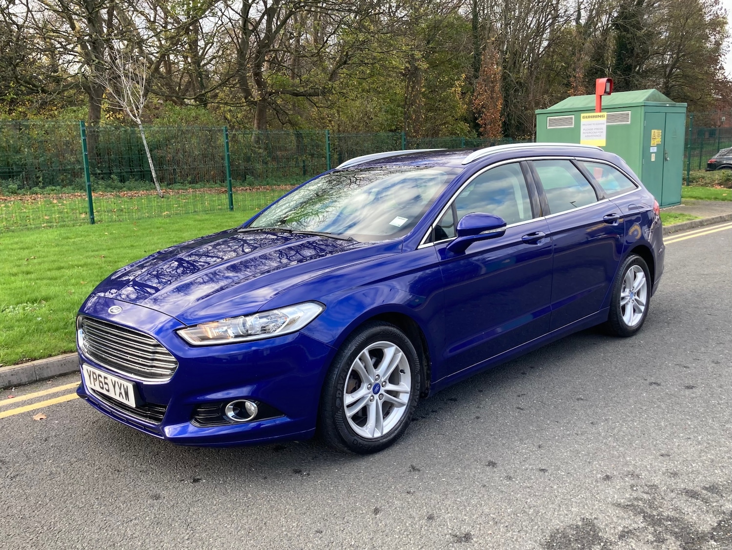 Used Ford Mondeo 2015 for sale - 76618822: Photo 2