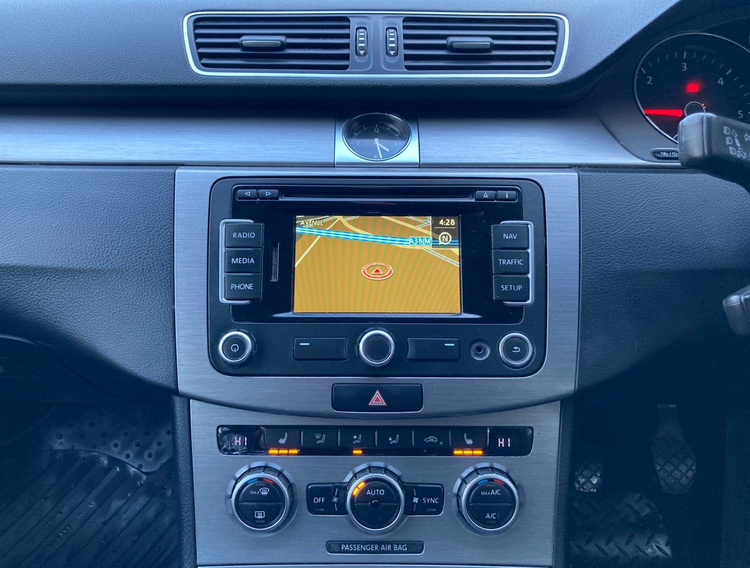 Used Volkswagen Passat 2014 for sale - 76431149: Photo 17