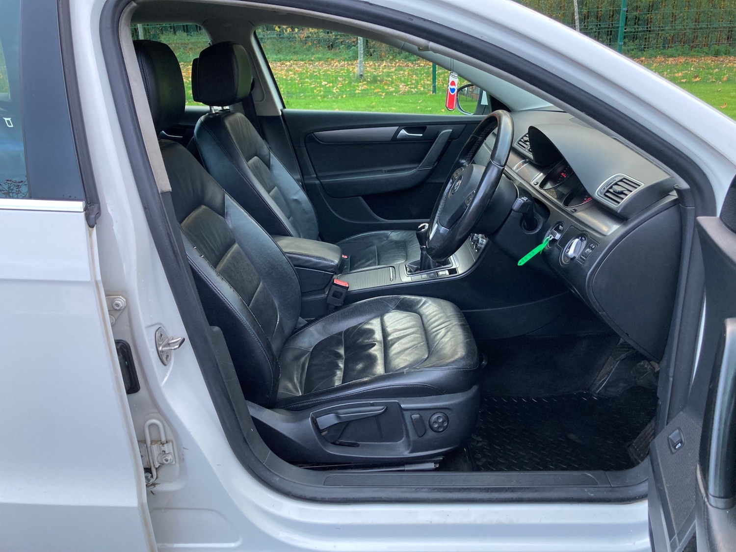 Used Volkswagen Passat 2014 for sale - 76431149: Photo 25