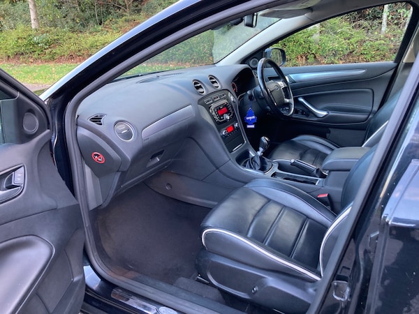 Used Ford Mondeo 2011 for sale - 76192153: Photo 15