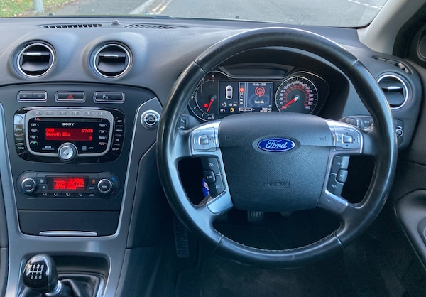 Used Ford Mondeo 2011 for sale - 76192153: Photo 19