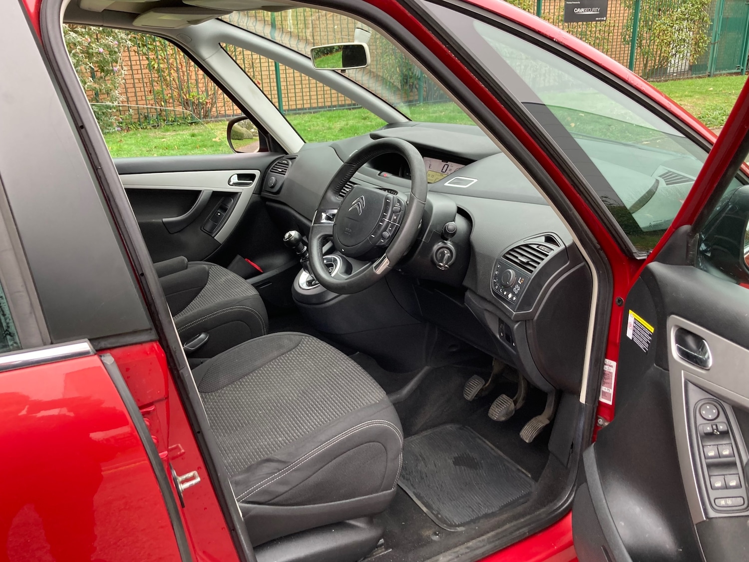 Used Citroen C4 Grand Picasso 2012 for sale - 76334947: Photo 9