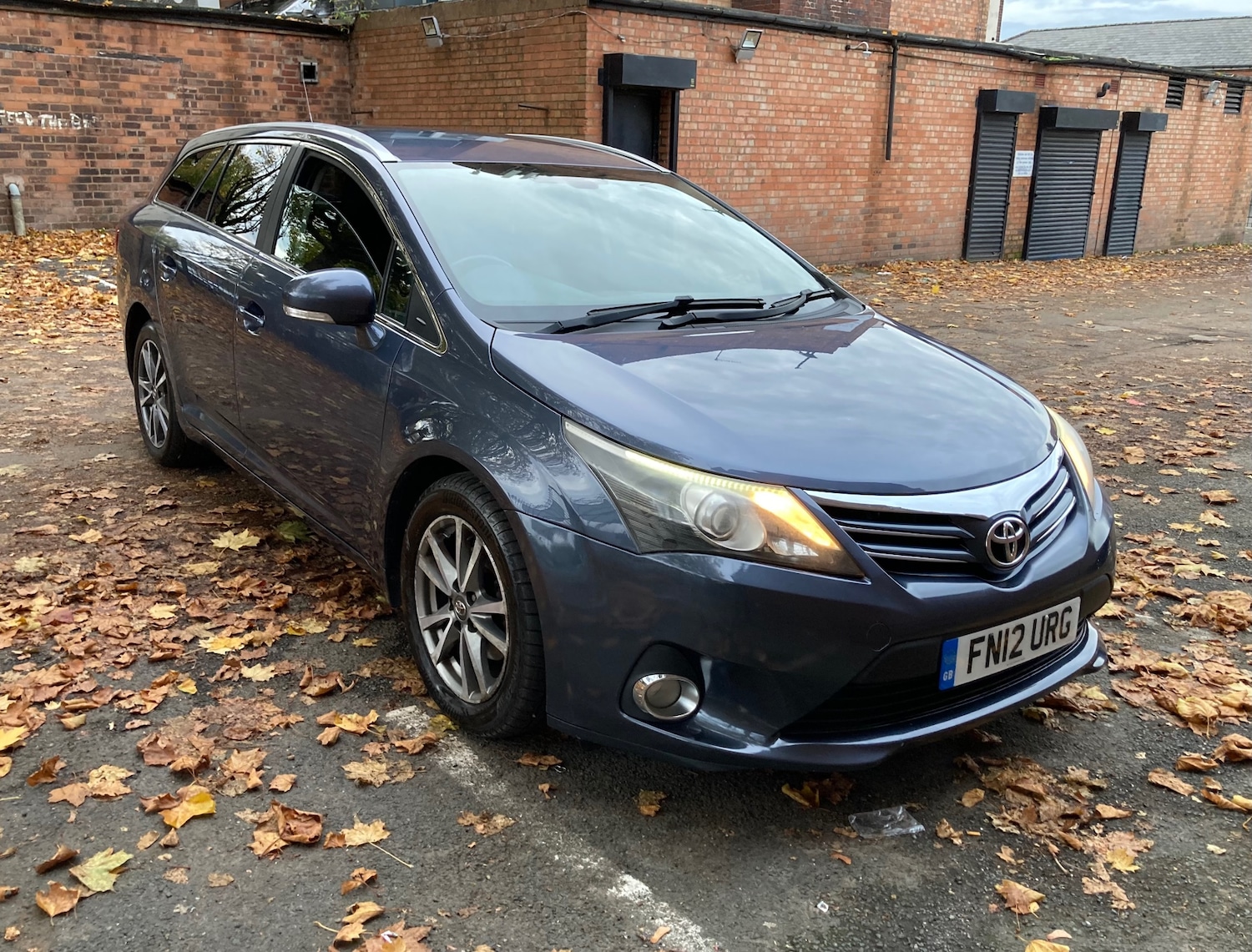 Used Toyota Avensis 2012 for sale - 76347435: Photo 1