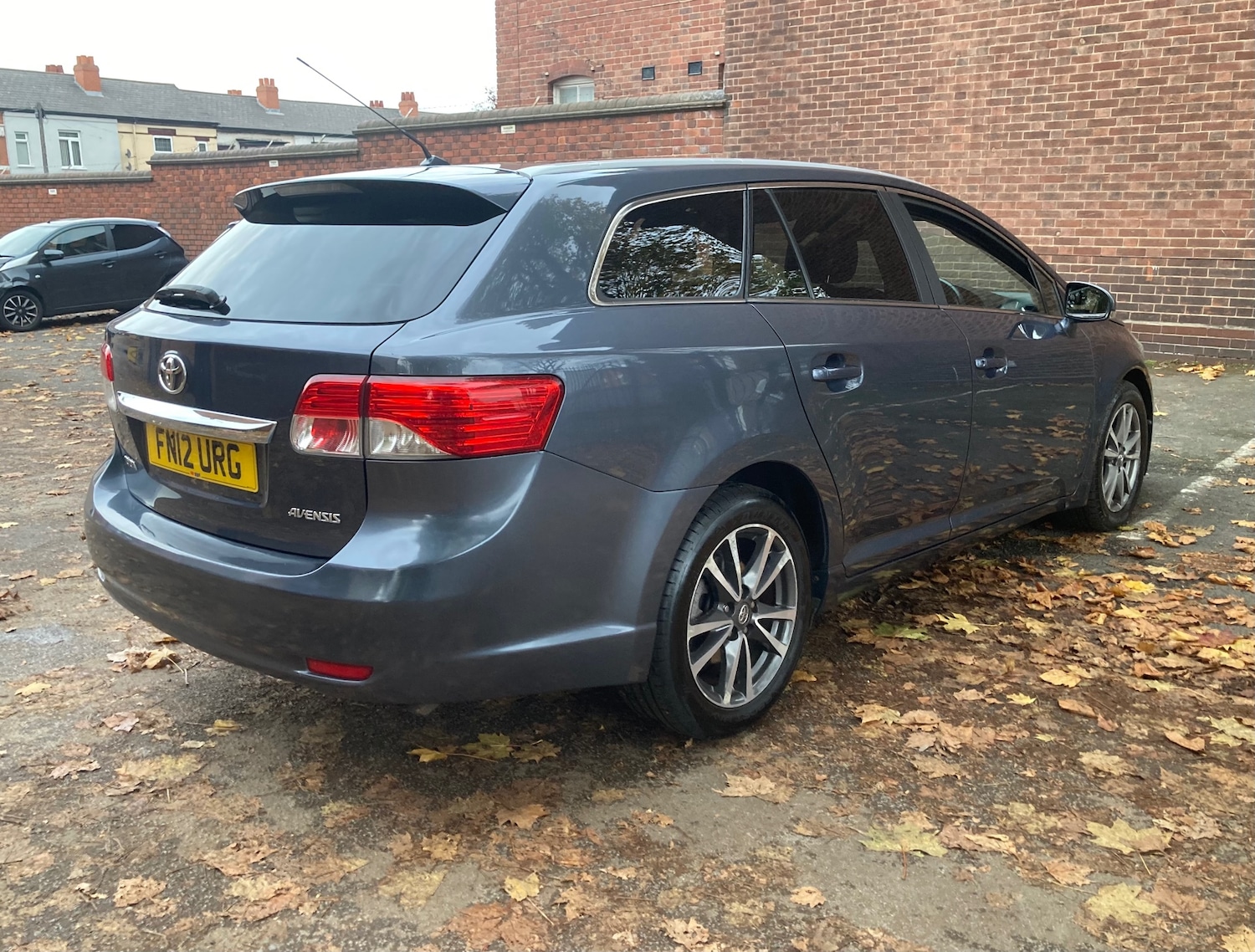 Used Toyota Avensis 2012 for sale - 76347435: Photo 4