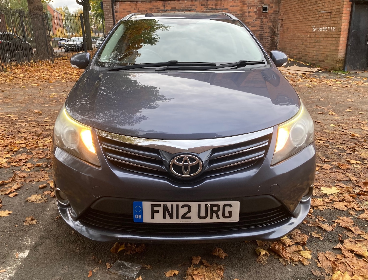 Used Toyota Avensis 2012 for sale - 76347435: Photo 8