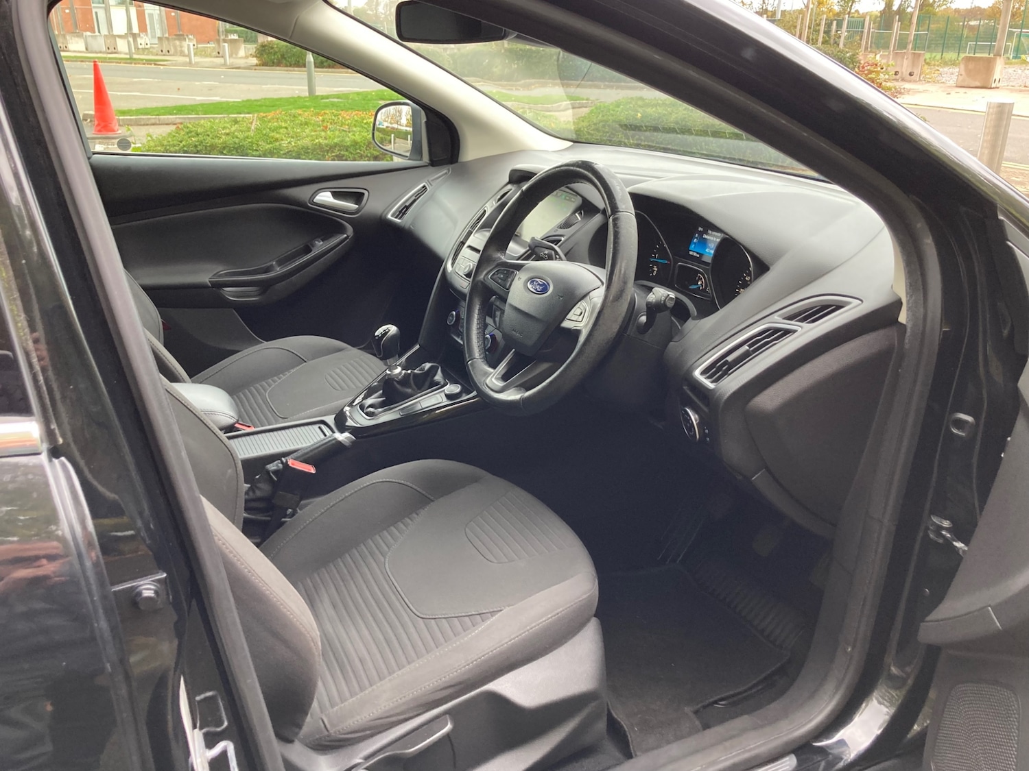 Used Ford Focus 2015 for sale - 76357848: Photo 11