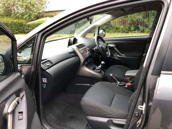 Used Toyota Verso 2010 for sale - 75505115: Photo 13