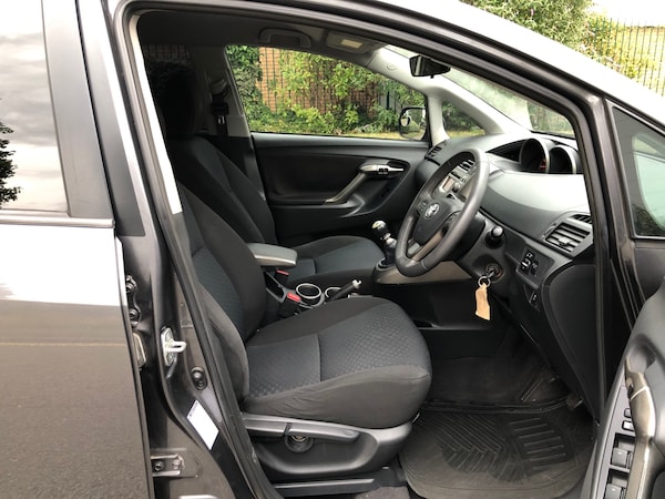 Used Toyota Verso 2010 for sale - 75505115: Photo 25