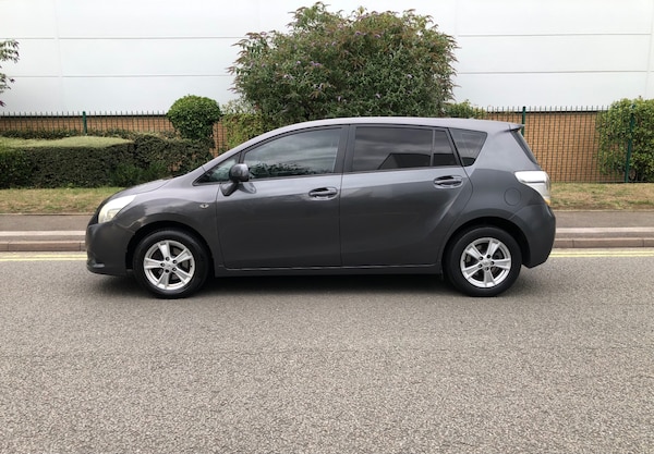 Used Toyota Verso 2010 for sale - 75505115: Photo 6